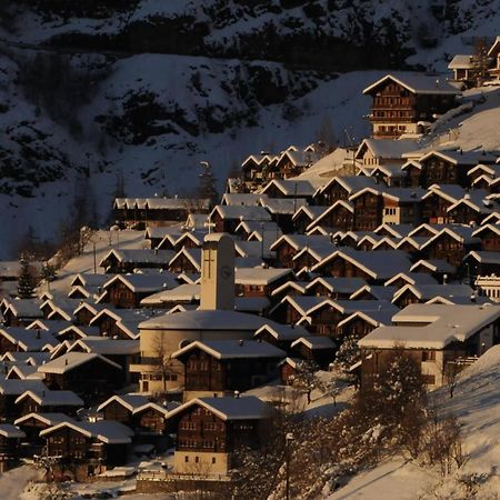 Gemutliche Wohnung Mit Traumaussicht! Albinen Dış mekan fotoğraf